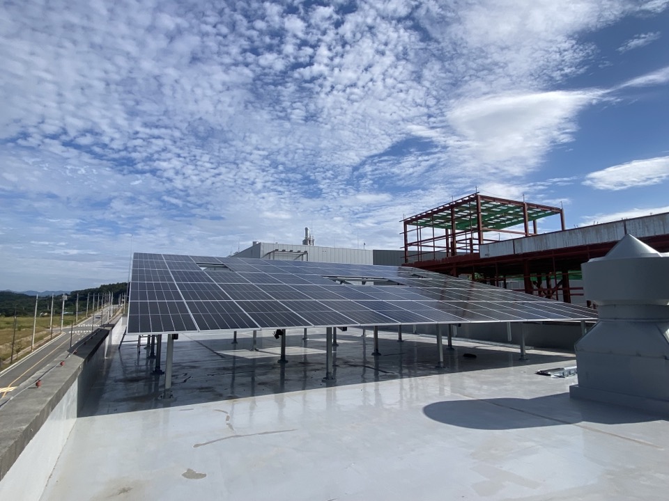 네패스라웨, 청안캠퍼스에 태양광 패널 설치... 온실가스 감축한다